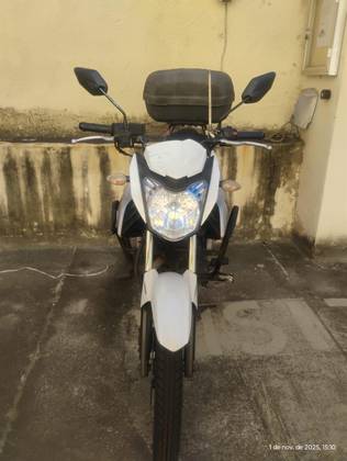 YAMAHA YS 150 FAZER SED YAMAHA YS 150 FAZER SED